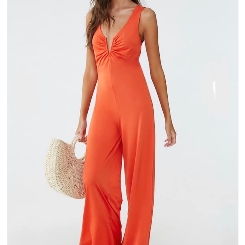 Sleeveless jumpsuit